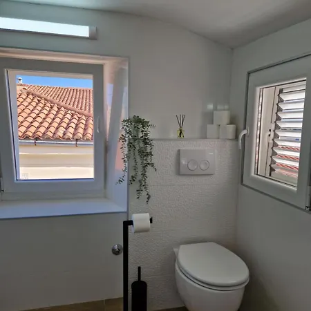 Guest house And Marija Krk Town