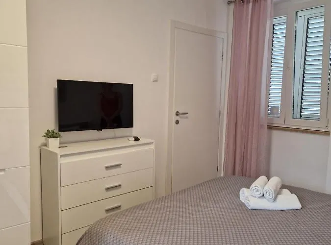 And Marija Gæstehus 2*